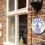 4 Clarks Yard
