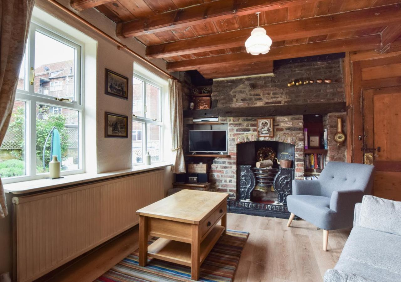 4 Clarks Yard Holiday home *